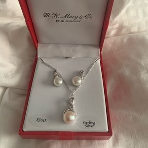 Cultured Freshwater Pearl